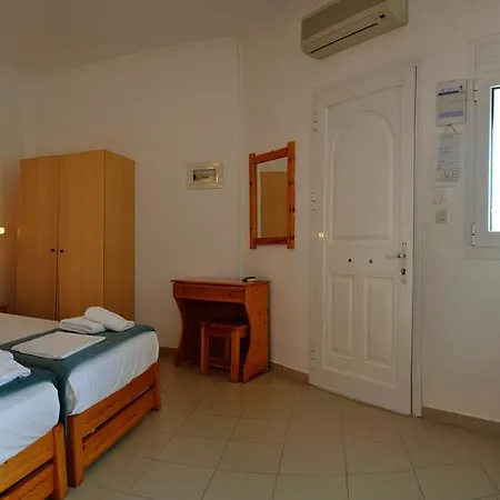 Hotel Adonis *